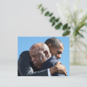 Barack Obama & John Lewis Hugging Briefkaart (Staand voorkant)