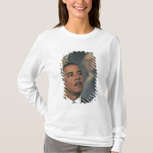 Barack Obama kondigt aan zijn intentie te hebben o T-shirt
