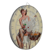 Barbecue Pin-Up Girl Dartbord (Voorkant Links)