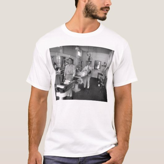 Barber Shop T-shirt (Voorkant)