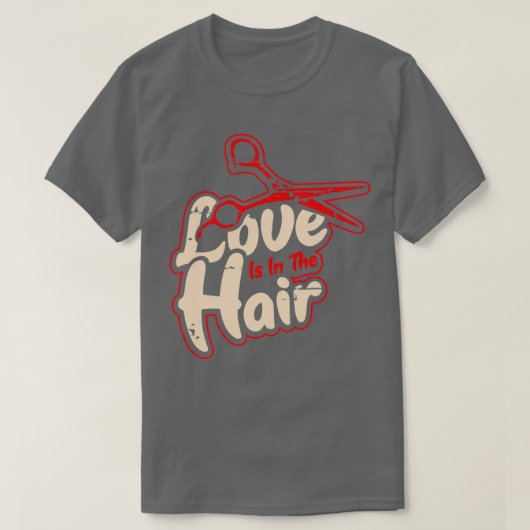 Barberkaper liefde ligt in haar knippen t-shirt (Design voorkant)
