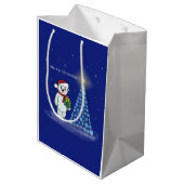 Bärenkind neben dem Weihnachtsbaum Medium Cadeauzakje (Achterkant Gekanteld)