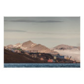 Barentsburg Svalbard Perfect Poster (Voorkant)
