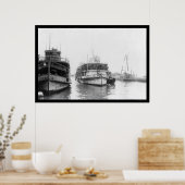 Barge Carrying Immigrants at Ellis Island, NY 1920 Poster (Keuken)