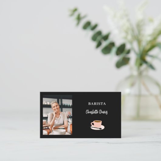 Barista zwart wit foto QR code Visitekaartje (Staand voorkant)