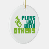 Bariton speelt goed keramisch ornament (Rechts)