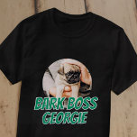 Bark Boss Huisdier Hond Foto Modern Eenvoudig Koel T-shirt<br><div class="desc">Het ontwerp is eenvoudig met een eenvoudige kleurenachtergrond en sans serif typografie voor een superheldenblik.</div>