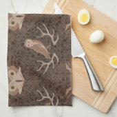 Barn en Hoot Owl over een Bruin Moss Pattern Theedoek (Quarter Fold)