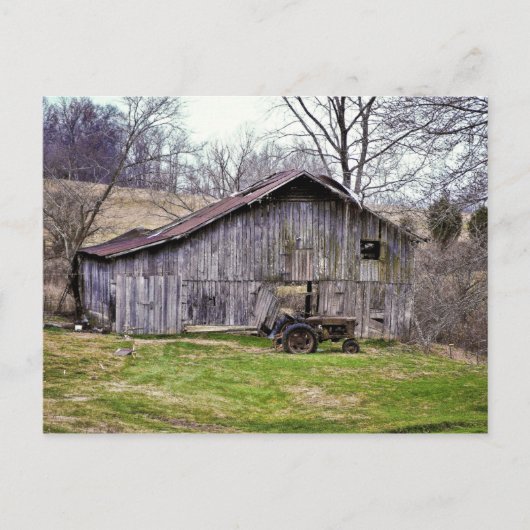 Barn en tractor briefkaart (Voorkant)