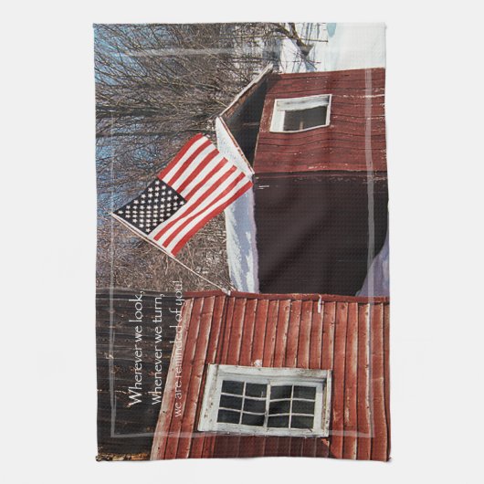 Barn Flag Patriotic Herinnert iedereen rond Theedoek (Verticaal)