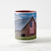 Barn met Amerikaanse vlag | Colfax, Washington Mok (Midden)