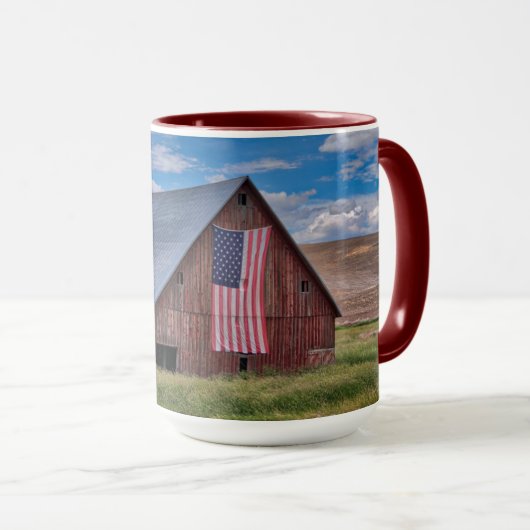 Barn met Amerikaanse vlag | Colfax, Washington Mok (Voorkant rechts)