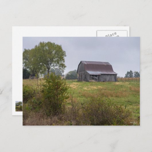 Barn op een heuvel briefkaart (Voorkant / Achterkant)