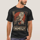 Barn Owl and Owlet - Wijze en zachte familie momen T-shirt (Voorkant)