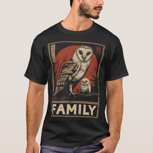 Barn Owl and Owlet - Wijze en zachte familie momen T-shirt (Voorkant)