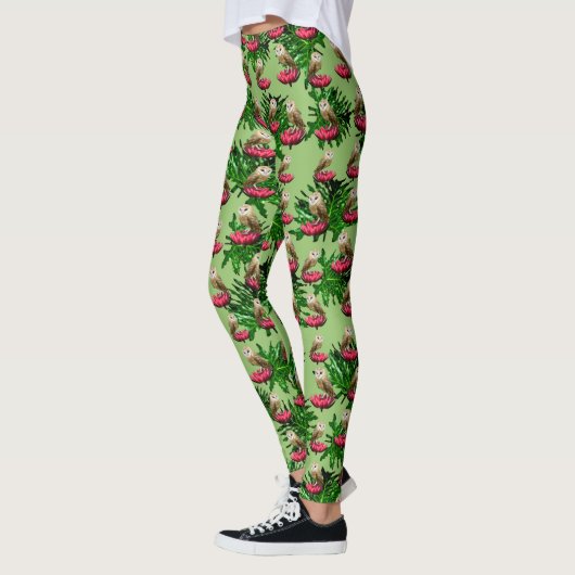 Barn Owls, Leaves and Roze Lotus Flowers Leggings (Links)