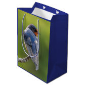 Barn Swallow op een Branch Medium Cadeauzakje (Achterkant Gekanteld)