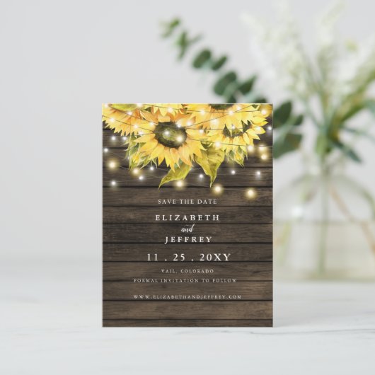 Barn Wood String Lights Zonnebloemen sparen de dat Aankondigingskaart (Staand voorkant)