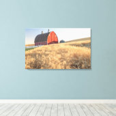 Barn, zomertarwevelden nabij Spraag, oostelijk dee Canvas Afdruk (Insitu (Houten vloer))