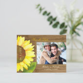 Barnwood Sunflower Foto Wedding Save the Date Aankondigingskaart (Staand voorkant)