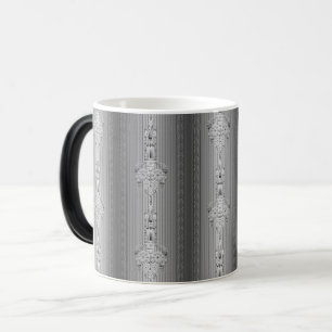 Barokke florale patroon met mok van grijze koffie