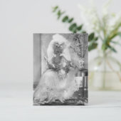 Barones in trouwjurk briefkaart (Staand voorkant)