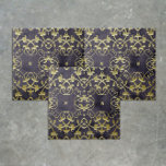 Baroque Gold Vourish Ornamies op Paarse marmer Tegeltje<br><div class="desc">Een elegant decoratief tegelontwerp met faux gouden versieringen op een donkerpaarse marmerachtergrond.</div>