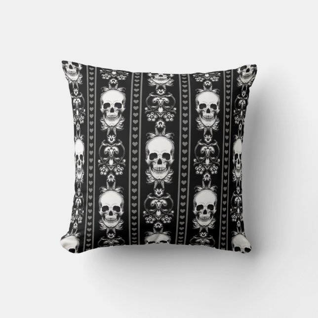 Baroque Gothic Skull Stripe Kussen (Voorkant)