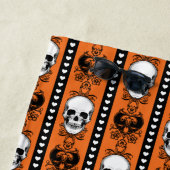 Baroque Skull Stripe Pattern Oranje Black Strandlaken (In situ)