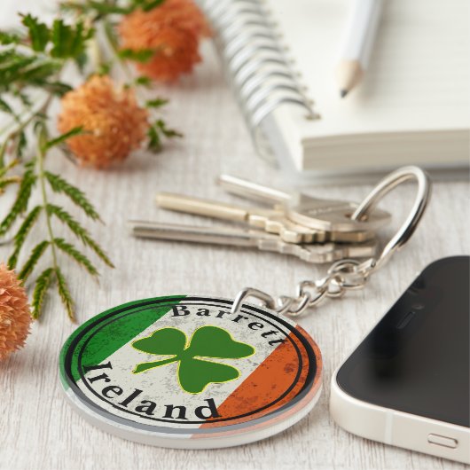 Barrett Gold Trimmed Shamrock gepersonaliseerd Sleutelhanger (Voorkant Rechts)