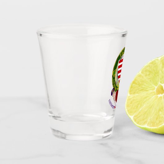 Barrett Irish Shield & Claddagh Shot Glas (Links)