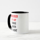 Bartender Day Zombie Slayer bij nacht Mok (Voorkant links)