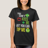 Bartender  St Patricks Day Waitress Waiter Server T-shirt (Voorkant)