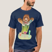 Bartending Dog in Retro Bar T-shirt (Voorkant)