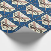 Baseball Bat en Bal Gepersonaliseerde Blauwe Gift Cadeaupapier (Hoek)