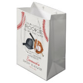 Baseball Little Rookie Home Run Baby shower Favori Medium Cadeauzakje (Voorkant Gekanteld)