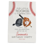 Baseball Little Rookie Home Run Verjaardagsgunst Medium Cadeauzakje (Achterkant)