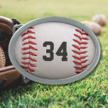 Baseball met nummer gesp<br><div class="desc">Een macrofoto van een gloednieuw Baseball met rood naaien. Perfect cadeau voor de honkbal softball freak of sportfanaticus.</div>