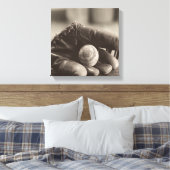 Baseball Nostalgia - Mitt en Baseball Canvas Afdruk (Insitu (Slaapkamer))