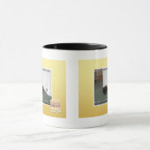 Basement Cat, enigszins gedesoriënteerd Mok (Midden)