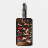 Basenji bij de open haard Kerstmis Bagagelabel (Achterkant verticaal)