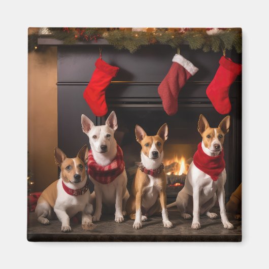Basenji bij de open haard Kerstmis Magneet (Voorkant)
