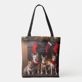 Basenji bij de open haard Kerstmis Tote Bag (Achterkant)