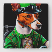 Basenji Dog fiets St. Patrick's Day Vierkante Klok (Voorkant)