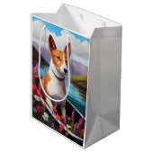 Basenji Dog op een peddel: Een Schilderachtig avon Medium Cadeauzakje (Achterkant Gekanteld)