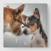 Basenji en Friend Vierkante Klok (Voorkant)