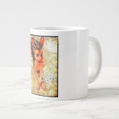 Basenji gooit op koffie-mok. grote koffiekop (Voorkant rechts)