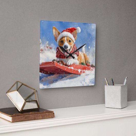 Basenji Hond in Sledge Laat het Sneeuw Kerstmis Vierkante Klok (Kantoor)