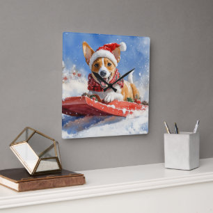 Basenji-hond in slee laat het sneeuwen met Kerstmi Vierkante Klok