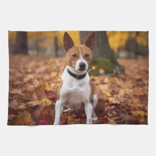 Basenji in Herfst laat Herfst inspireren Theedoek (Horizontaal)